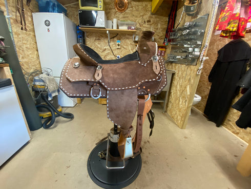 YOUR HAND-MADE CUSTOM SADDLE